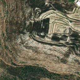 Satellite imagery of Dahr el Mghâra, LB