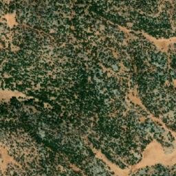 Satellite imagery of Hima el Kadrîne, LB