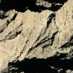 Satellite imagery of Kārēzak Ghar, AF