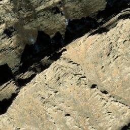 Satellite imagery of Kūh-e Nālbēṟkah, AF