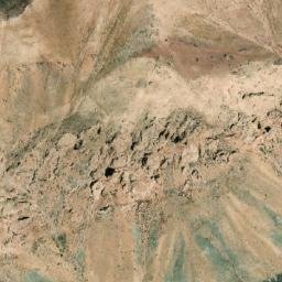Satellite imagery of Qolleh-ye Yakhbolāgh, AF