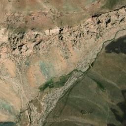 Satellite imagery of Qolleh-ye Yakhbolāgh, AF