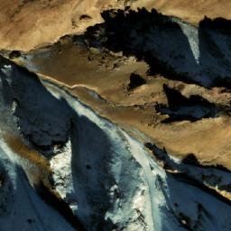 Satellite imagery of Kōh-e Zard Qadaḩ, AF