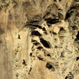 Satellite imagery of Kōh-e Zard Qadaḩ, AF