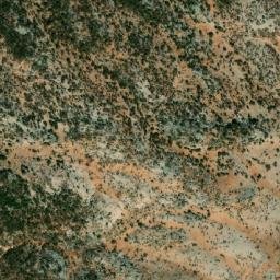 Satellite imagery of Mrâh es Sindâne, LB