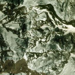 Satellite imagery of Mugra, IN