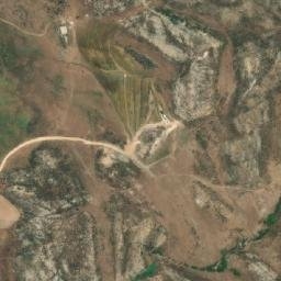 Satellite imagery of Bou Rakssé, LB