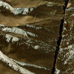 Satellite imagery of Maīdān-e Mal, AF