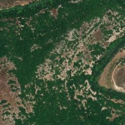 Satellite imagery of Harf Qboûret en Nassâra, LB