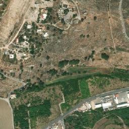 Satellite imagery of Dahr el Aazzîyé, LB