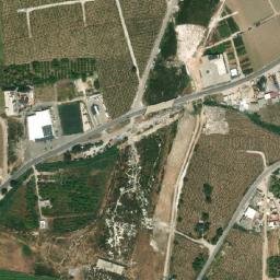 Satellite imagery of Dahr el Aazzîyé, LB
