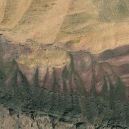 Satellite imagery of Gardanah-ye Zamīn Anjīr, AF