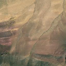 Satellite imagery of Gardanah-ye Zamīn Anjīr, AF