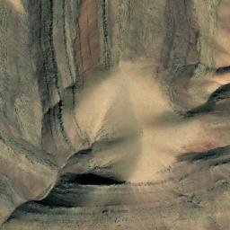 Satellite imagery of Kowtal-e Chapaṟī, AF