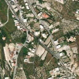 Satellite imagery of El Khomsîyé, LB