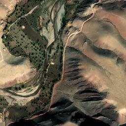 Satellite imagery of Kowtal-e Chapaṟī, AF