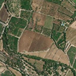 Satellite imagery of Karm er Râs, LB