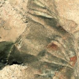 Satellite imagery of Gardanah-ye Ḩowẕak, AF