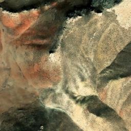 Satellite imagery of Gardanah-ye Ḩowẕak, AF