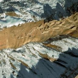 Satellite imagery of Paytāw Ghar, AF