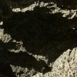 Satellite imagery of Awlaḏū Ghar, AF