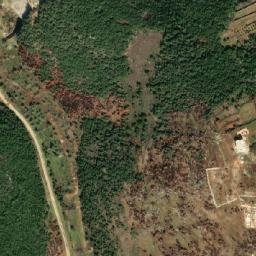 Satellite imagery of En Naqaâ, LB