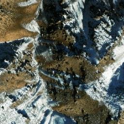 Satellite imagery of Rāh-e Ramē Ghar, AF