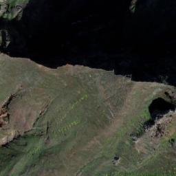 Satellite imagery of Pico Branco, MA