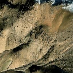Satellite imagery of Ziṟlah Khūnah, AF
