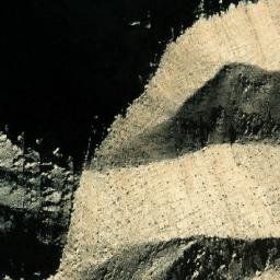 Satellite imagery of Khōsh Khadīr Ghar, AF