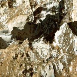 Satellite imagery of Kōh-e Khūm, AF