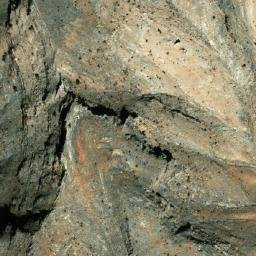 Satellite imagery of Daraghōanḏ Ghar, AF