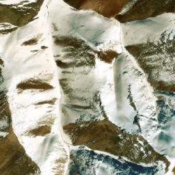 Satellite imagery of Rīg-e Ravān, AF