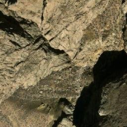 Satellite imagery of Kūh-e Nāveh-ye Tarakeh, AF