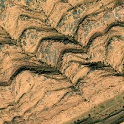 Satellite imagery of Kheneg es Somm, DZ