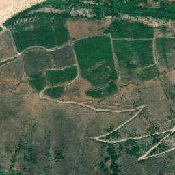 Satellite imagery of Kawm al Qaşab, SY