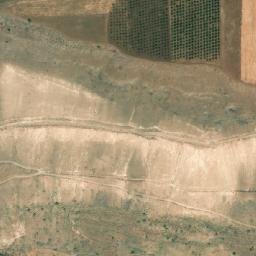 Satellite imagery of Kawm al Qaşab, SY