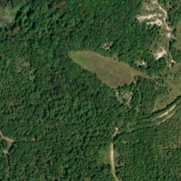Satellite imagery of Wolf Bluff, US