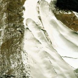 Satellite imagery of Xamardêqên, CN