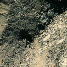 Satellite imagery of Dê Kalā Ghunḏêy, AF