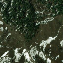 Satellite imagery of Chala Dhār, IN