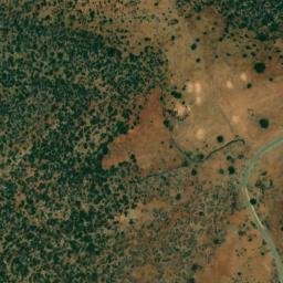 Satellite imagery of Isnaïne, MA