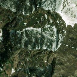 Satellite imagery of Sadehr-ki-Dhār, IN