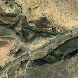 Satellite imagery of Ţabaqat al Ḩulwah, PS