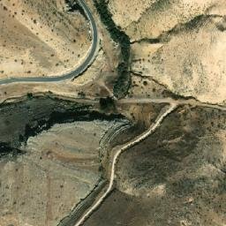 Satellite imagery of Ţabaqat al Ḩulwah, PS