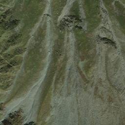 Satellite imagery of Chakrola Dhār, IN