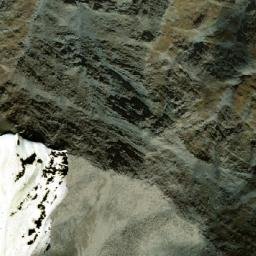 Satellite imagery of Chakrola Dhār, IN