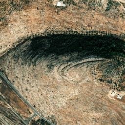 Satellite imagery of Al Khalā’il, PS