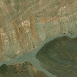 Satellite imagery of Taouja Irhezdissene, MA