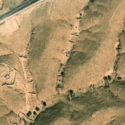 Satellite imagery of Khashm Umm Qurād, LY